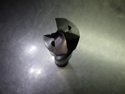 Kennametal 1.125" Coolant Thru Drill 1.25" Shank KSEM1125R5SS125 (LOC2902B)