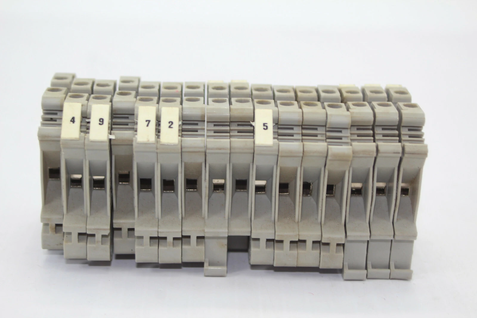 Used Phoenix Contact VDE-0611 Misc Industrial Equipment California US | Davliegogo LLC #1718544
