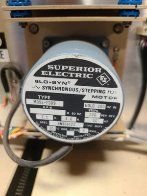 SUPERIOR ELECTRIC M092-FD09 STEPPER MOTOR M092FD09