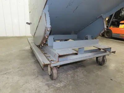 Used MECO _UNKNOWN_ Hoppers Indiana US | Arrow Industrial #1366956