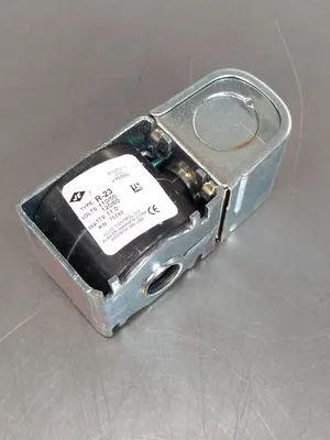 JE R23 Normally Closed Solenoid Coil 11 watts Loc4E39