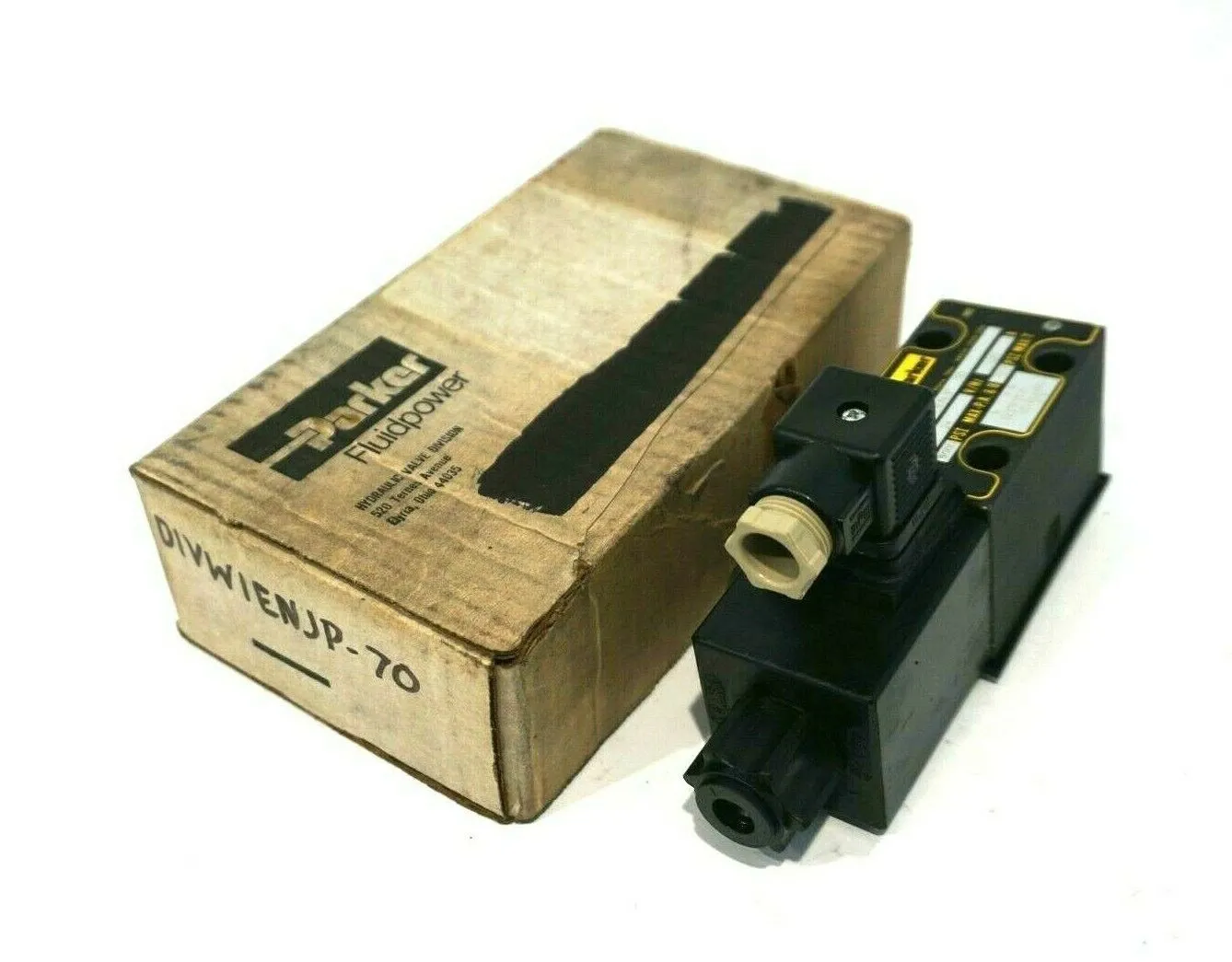 NEW PARKER D1VW1ENJP-70 VALVE 44036-2026 D1VW1ENJP70