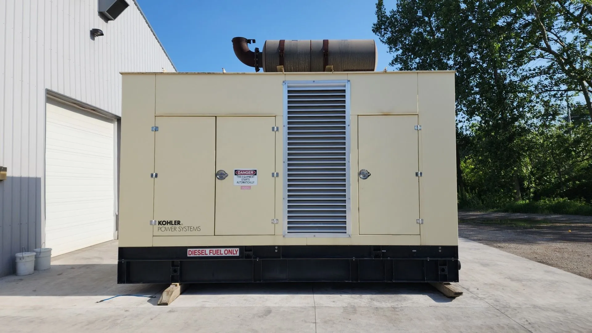 2007 500KW Kohler 500REOZVB Enclosed Generator w Base Tank 480V Volvo 350 Hours Serviced & Tested