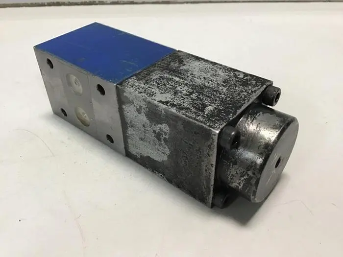 Used BOSCH 0 811 402 019 Valves/Fittings Michigan US | Ideal Machinery #600472