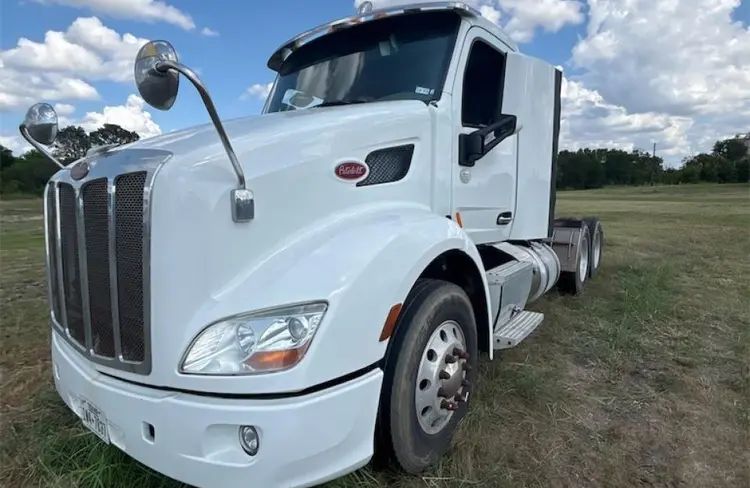 Used 2015 PETERBILT 579 Misc Trucks Texas US | Mitsubishi HC Capital America #270407