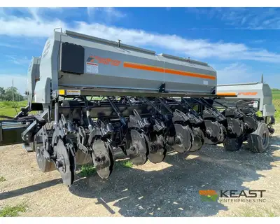 Used CRUSTBUSTER _UNKNOWN_ No-Till Drills Iowa US | Keast Enterprises #1360190
