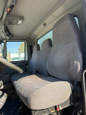 Used 2017 INTERNATIONAL 4300 SBA 4X2 26' BOX TRUCK Box trucks Ohio US | Miedema Asset Management Group #1709410