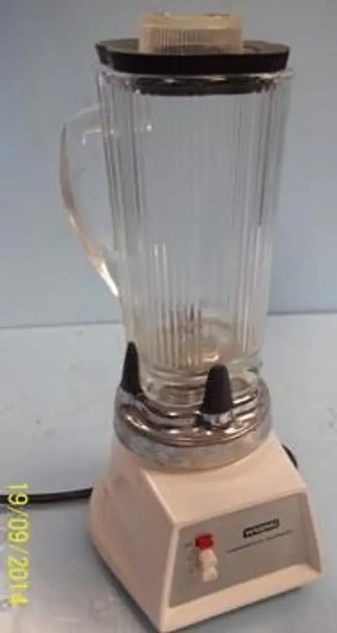 USED WARING 3L31BLD2-7011. 120V