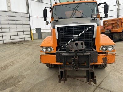 Used 2003 VOLVO VHD 6X4 Dump trucks Michigan US | Miedema Asset Management Group #1414287