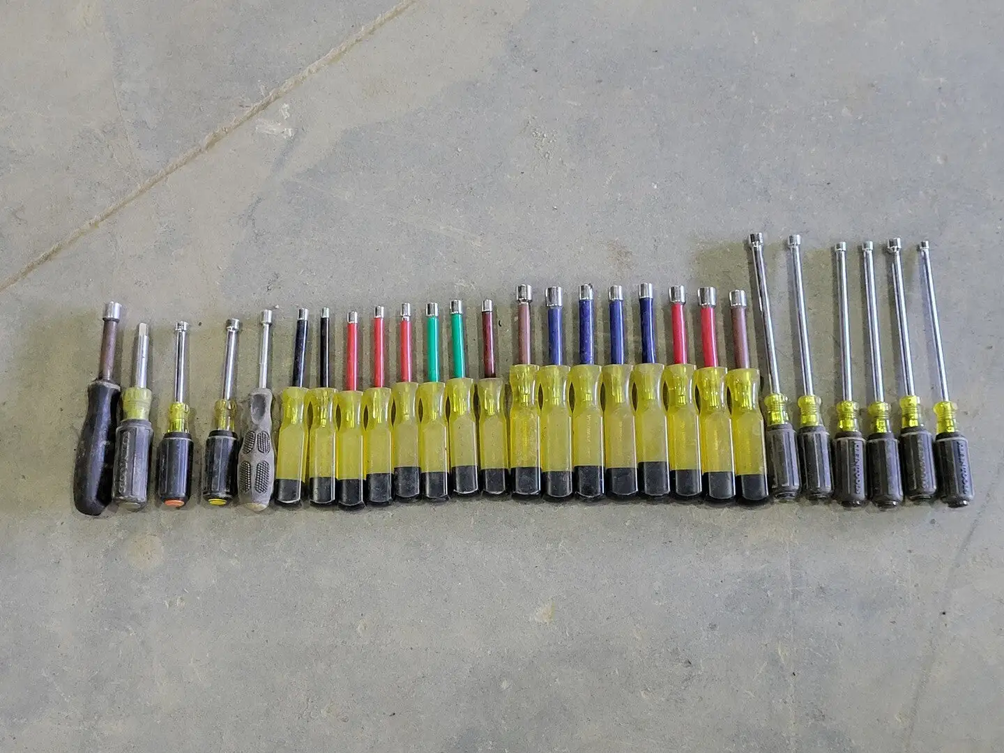 Assorted Hex Nut Screw Driver (Set of 27)