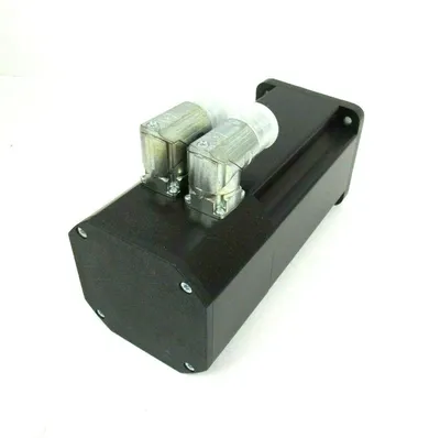 NEW B&R 8LSA35.R2060D200-3 SERVO MOTOR 8LSA35R2060D2003