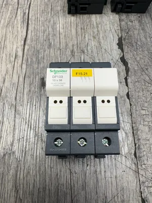SCHNEIDER DF103 Electrical/PLC/Automation | ESS Industrial Equipment Sales (7)