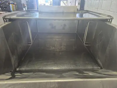 Self-Dumping 200 Gallon Hopper