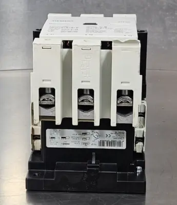 Siemens 3TF5022-0AP0 Contactor 600v 160a Loc4F45