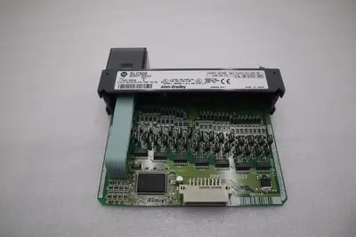 ALLEN BRADLEY 1746-OB32 SER D SLC500 OUTPUT MODULE STOCK L-685C