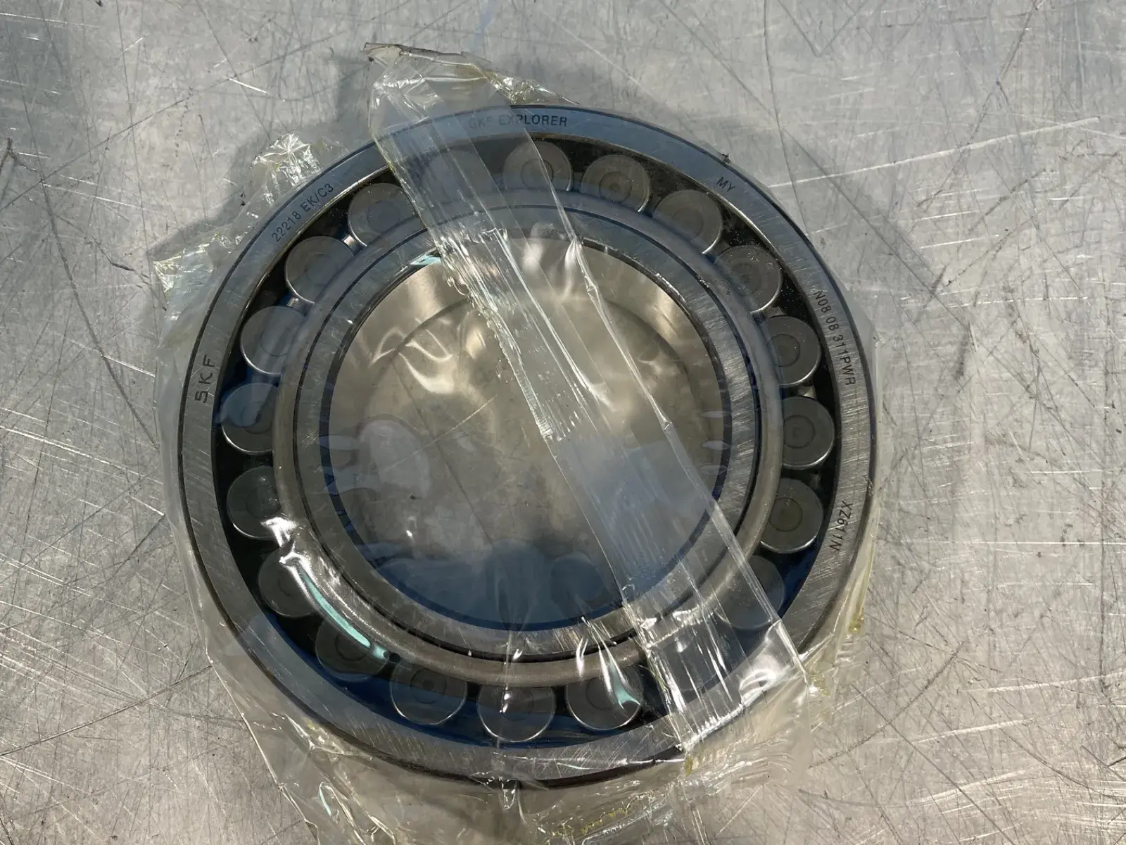 NEW SKF 22218 EK/C3