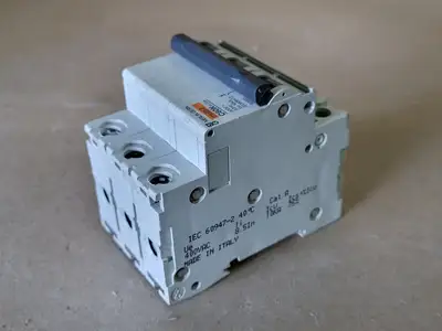 Used MERLIN GERIN C60N Switchgears British Columbia CA | Lenmark #239040