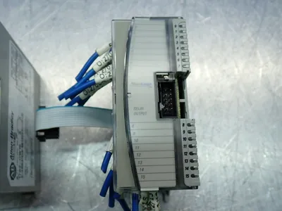 Used ALLEN BRADLEY 1762OW16 PLC Input & Output Ohio US | HGR 24 #872037