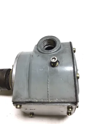 ALLEN-BRADLEY SER. F 50-1000RPM SPEED SWITCH 808-M3