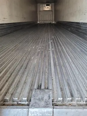 USED 2005 UTILITY 50 FOOT