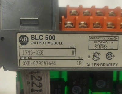 USED Allen-Bradley 1746-OX8