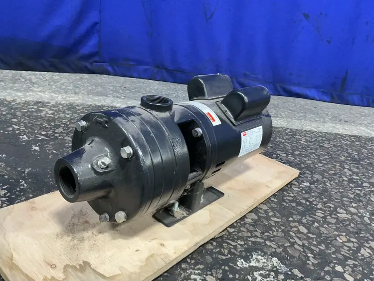 Used DAYTON 5UXH2A Pumps Ohio US | HGR 24 #1404962