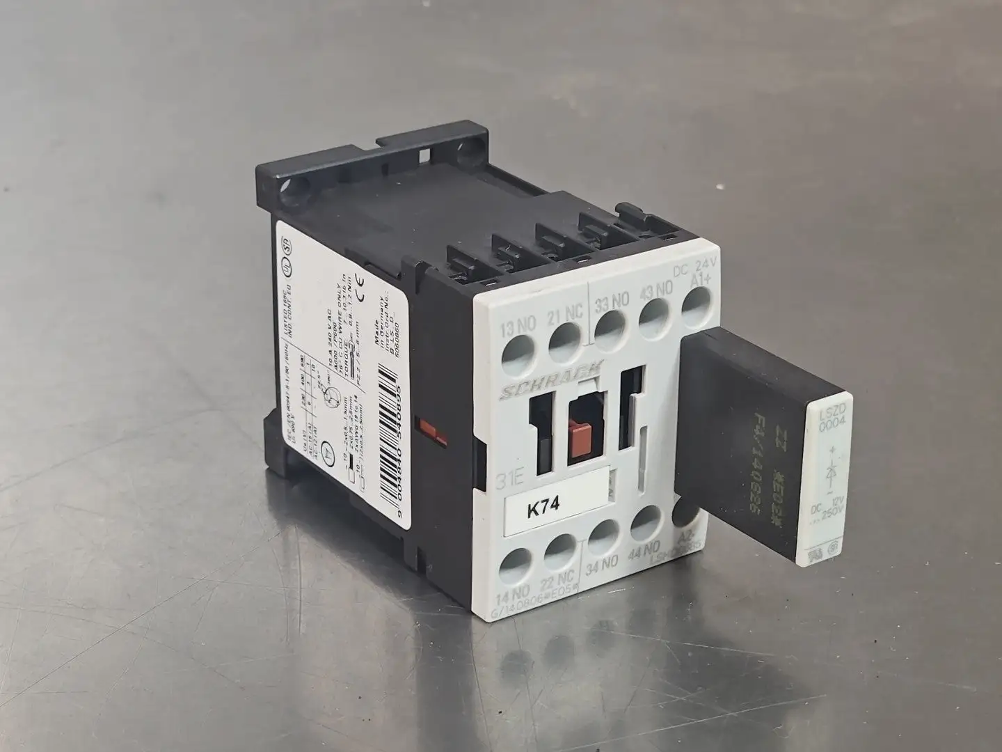 Schrack Technik LSHD0685 / LSZD0004 Aauxiliary contactor Loc4B32