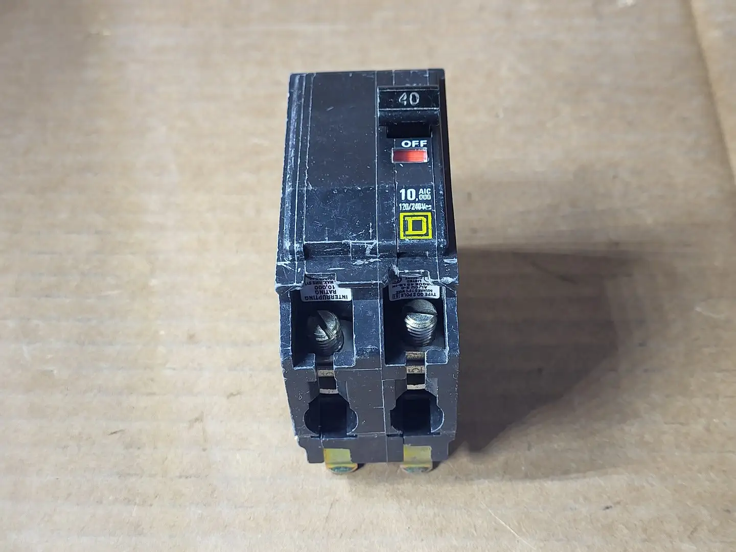USED SQUARE D QO240