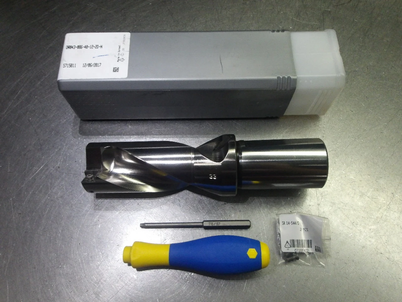 Iscar 43-44.5mm Coolant Thru Drill 40mm Shank DR043-086-40-12-2D-N (LOC3516)