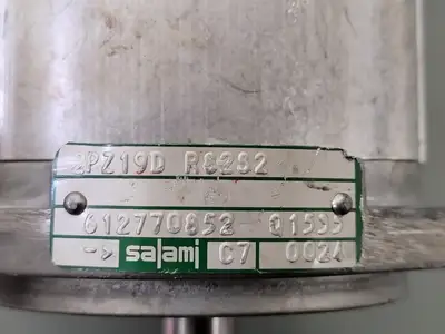 USED SALAMI 2PZ19D-R82S2