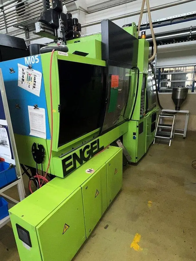 USED 2004 ENGEL VC 330/80 TECH