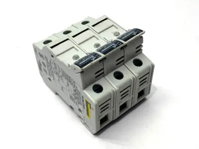Used Cooper Bussmann Modular Indicator Fuse Holder 3-Pole 600V 30A Fuse Accessories Michigan US | Maverick Industrial Sales #1392480