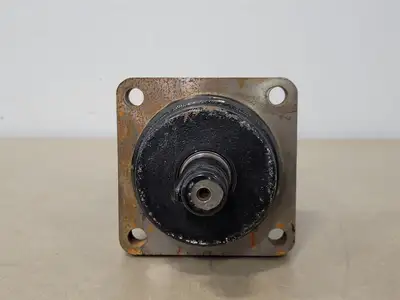 USED CHAR-LYNN 105 1060 006