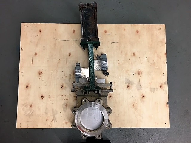 Rovalve 6"-150 Knife Gate Valve Air Operated