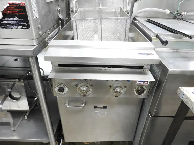 Used Keating Used KEATING 18 PASTA Commercial Electric Custom Pasta 8.5 Gal System 240V 3 Phase Cookers / Coolers / Fryers Illinois US | Falcon Restaurant Supply #1376514