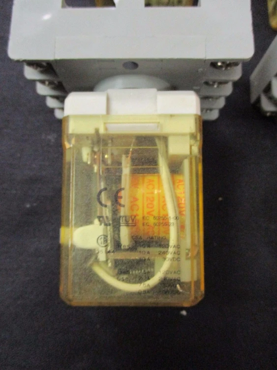 Used IDEC RR2P-ULS Relays & Switches Arizona US | ASSET CONVERSION SPECIALISTS, INC. #307667