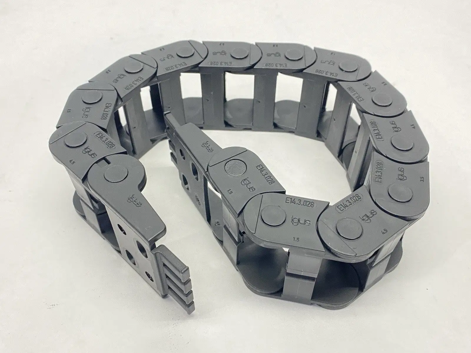 E14.3.028.0 | Igus  Series E14 Energy Chain 13 Links 1.3ft Length w/ 114-3-12PZ - New Other