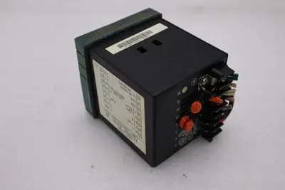 HONEYWELL DC20EH-0-000-1000B0-0 UNIVERSAL CONTROLLER STOCK K-380-D