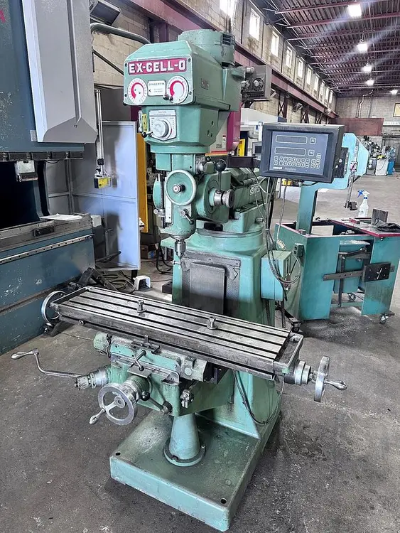 Used EXCELLO 602 Vertical Mills Ontario CA | Trader Machinery Inc #205511