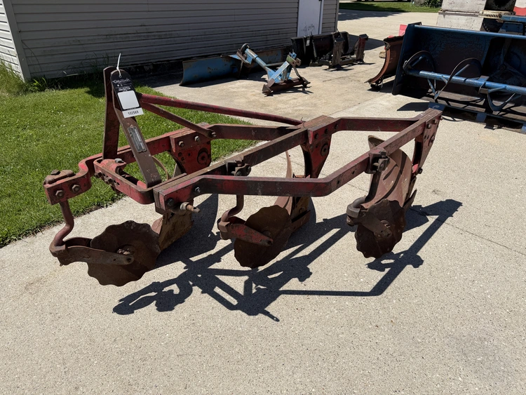 Used _UNKNOWN_ _UNKNOWN_ Moldboard Plows Michigan US | Miedema Asset Management Group #1287648