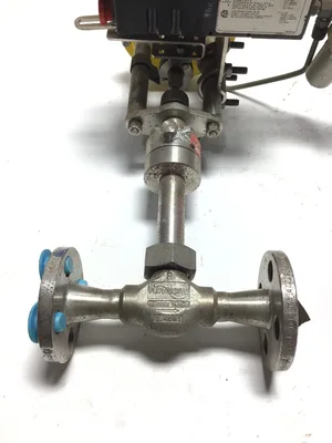 Flowserve 030347/520si Positioning Valve 1/2″NPT 3/8″Stroke 21-43 Spring Range