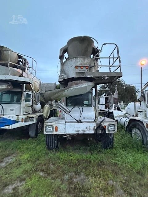 Used 2007 ADVANCE FD3000 Concrete Mixer Trucks Florida US | Big D Heavy Equipment #1556964