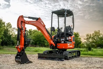 USED 2025 Kubota U17
