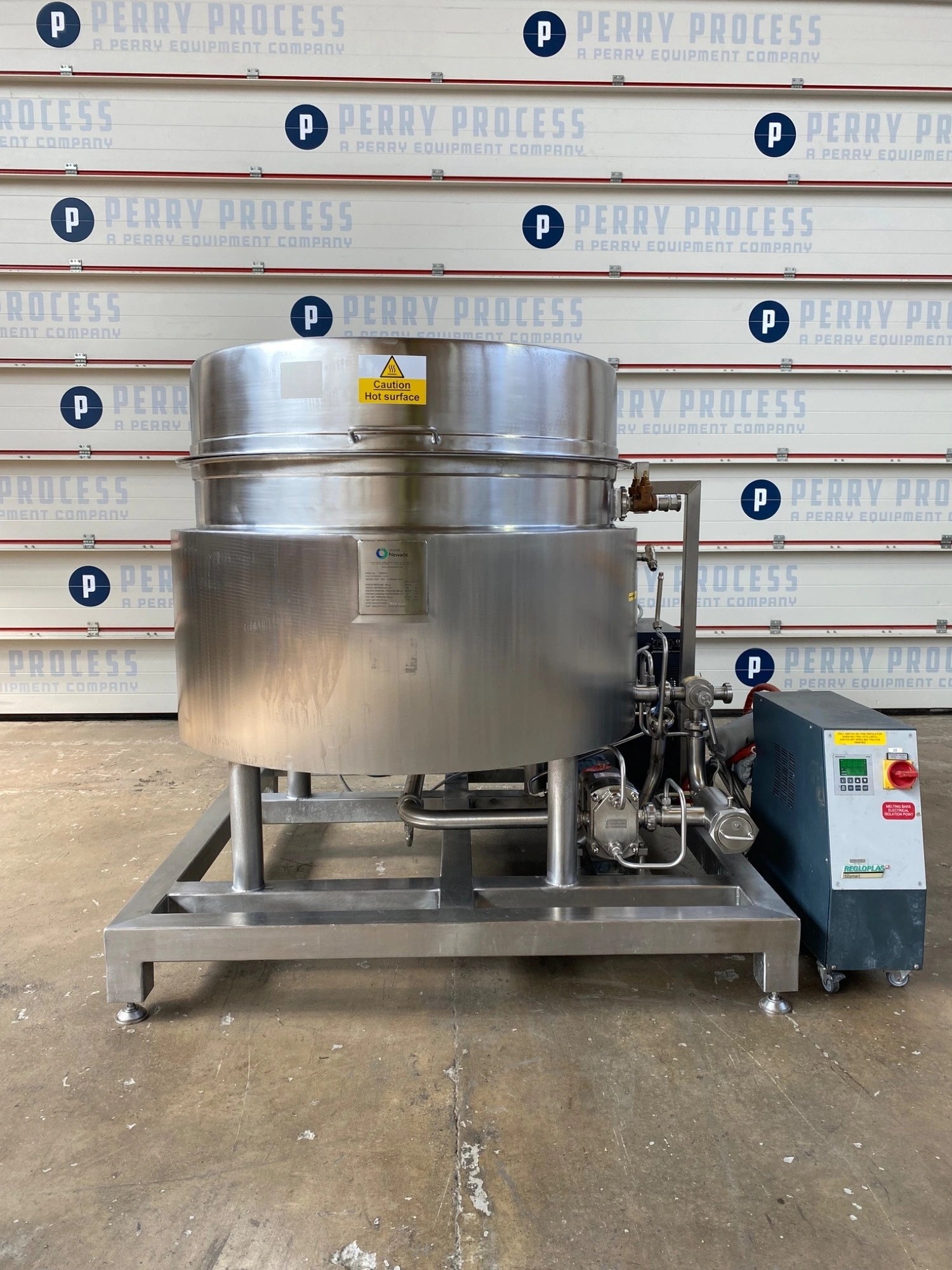 USED NEWADE 400 Litre