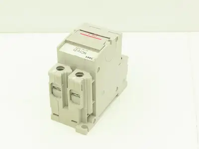 IDEC NC1V-2100 10 Amp Circuit Protector 2 Pole A Curve 250VAC/125VDC Lot of 9