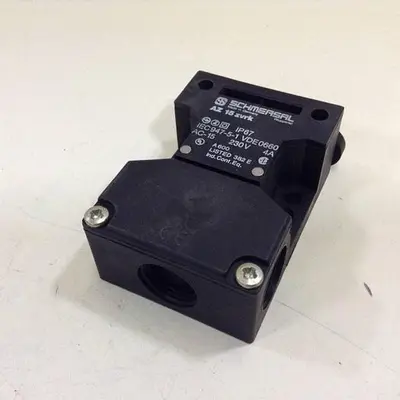 USED SCHMERSAL AZ15ZVRK
