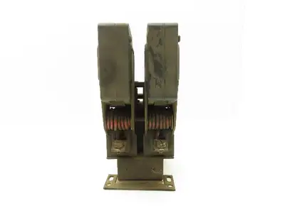 General Electric DS303A 3C01CXA003 DC Contactor 120VDC Coil 600V 100A