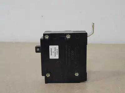 Used EATON M1640 Switchgears British Columbia CA | Lenmark #238496