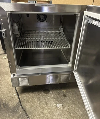 174-0077 Follet Undercounter Self Contained Cooler REF4P-TR-00-00