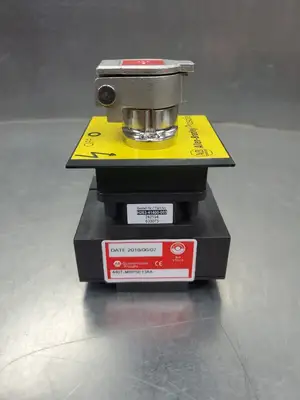 USED Allen-Bradley 440T-MRPSE13AA | 440T-AKEYE10AA